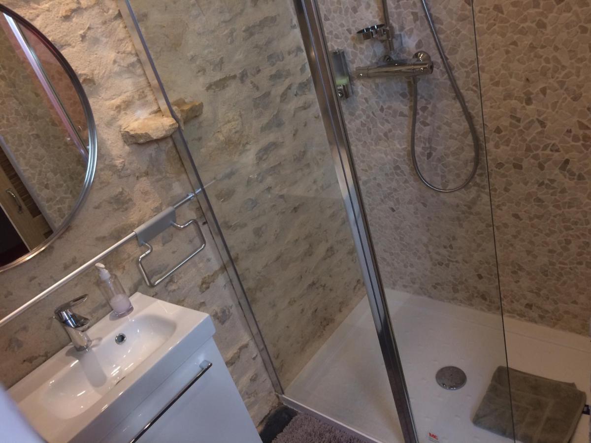 Au Cheval Bleu Bed and Breakfast Fontenay-près-Vézelay Εξωτερικό φωτογραφία